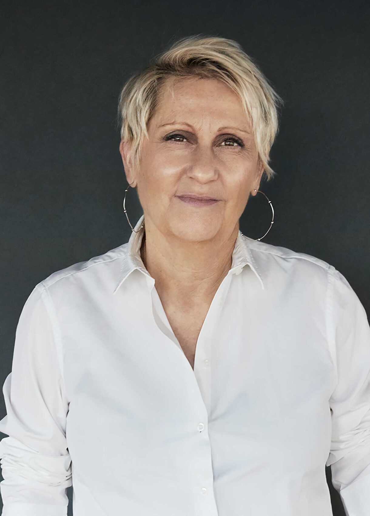 portrait mercedes erra